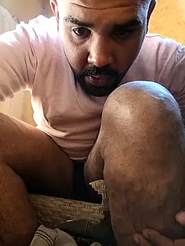 Snapshot of ListedLoin chatting on February 14, 2025, 12:03 pm ListedLoin online show from February 14, 2025, 12:03 pm