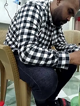 Snapshot of ListedLoin chatting on March 10, 2025, 10:37 am ListedLoin online show from March 10, 2025, 10:37 am