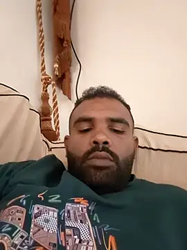 ListedLoin online show from November 16, 2025, 10:43 am