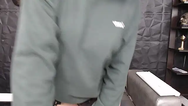 Abril Squirt online show from January 17, 2025, 6:15 am