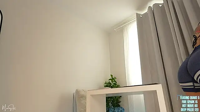 Snapshot of mimmyfit1 chatting on November 11, 2025, 4:51 pm mimmyfit1 online show from November 11, 2025, 4:51 pm