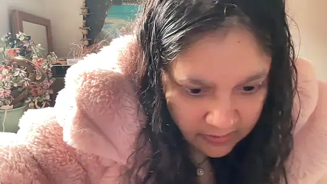 Snapshot of MelanieFawker chatting on October 5, 2025, 3:21 pm MelanieFawker online show from October 5, 2025, 3:21 pm