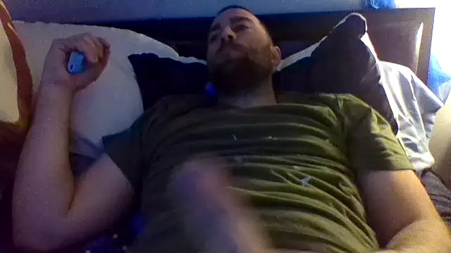 Snapshot of jwiththethickone413 chatting on March 18, 2025, 4:37 am jwiththethickone413 online show from March 18, 2025, 4:37 am