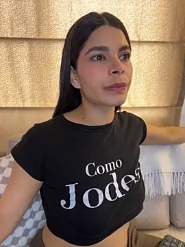 Snapshot of DaryRos chatting on November 19, 2025, 8:53 pm DaryRos online show from November 19, 2025, 8:53 pm