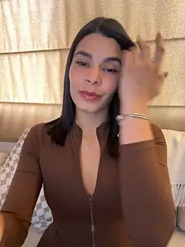 Snapshot of DaryRos chatting on November 24, 2025, 9:47 pm DaryRos online show from November 24, 2025, 9:47 pm