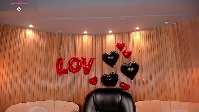 AliceHarper  online show from February 15, 2025, 7:27 am