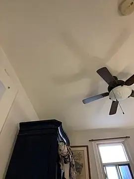 holyeroticss online show from February 1, 2025, 7:44 pm