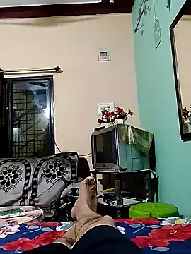 roadtucker123 online show from February 3, 2025, 3:17 pm