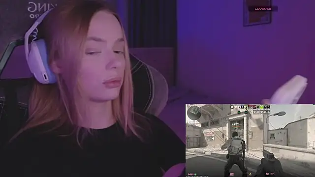 Snapshot of _MayShy_ chatting on September 12, 2025, 6:52 pm MayShy online show from September 12, 2025, 6:52 pm