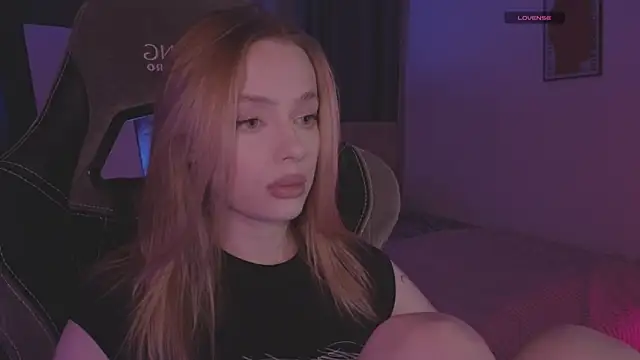 Snapshot of _MayShy_ chatting on September 16, 2025, 8:54 pm MayShy online show from September 16, 2025, 8:54 pm