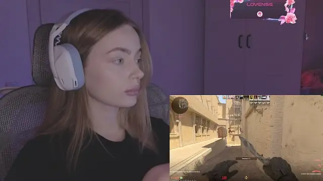 Snapshot of _MayShy_ chatting on November 6, 2025, 8:37 am MayShy online show from November 6, 2025, 8:37 am