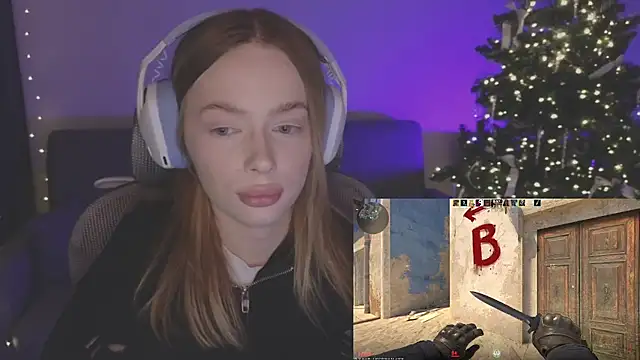 Snapshot of _MayShy_ chatting on December 15, 2025, 2:54 pm MayShy online show from December 15, 2025, 2:54 pm