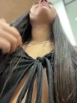 Salome golvert online show from January 31, 2025, 9:05 pm