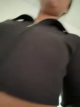 Salome golvert online show from October 17, 2025, 8:55 pm