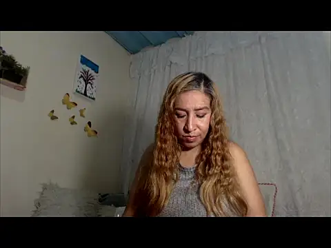 sharloth x18 online show from November 2, 2025, 1:13 pm