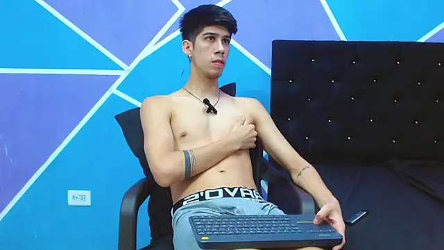 Snapshot of jhony-sex chatting on December 17, 2024, 4:01 am jhony-sex online show from December 17, 2024, 4:01 am