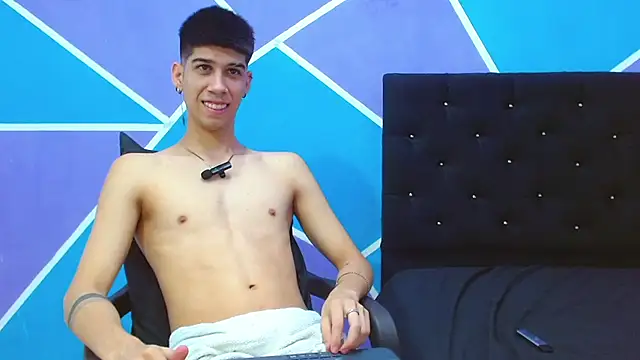 Snapshot of jhony-sex chatting on December 24, 2024, 5:05 am jhony-sex online show from December 24, 2024, 5:05 am