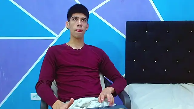 Snapshot of jhony-sex chatting on January 15, 2025, 3:33 am jhony-sex online show from January 15, 2025, 3:33 am