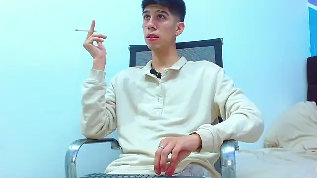 Snapshot of jhony-sex chatting on March 14, 2025, 6:53 am jhony-sex online show from March 14, 2025, 6:53 am