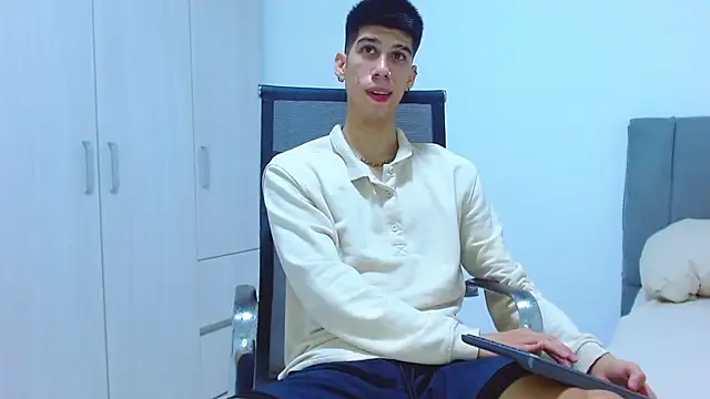 Snapshot of jhony-sex chatting on October 4, 2025, 3:37 am jhony-sex online show from October 4, 2025, 3:37 am