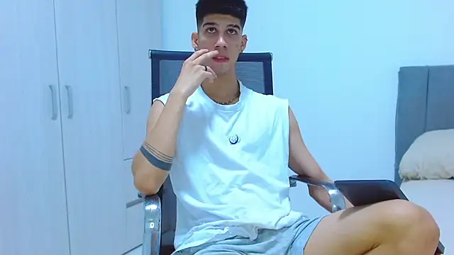 Snapshot of jhony-sex chatting on October 16, 2025, 4:57 am jhony-sex online show from October 16, 2025, 4:57 am