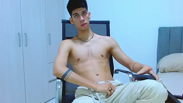 Snapshot of jhony-sex chatting on October 22, 2025, 7:30 am jhony-sex online show from October 22, 2025, 7:30 am