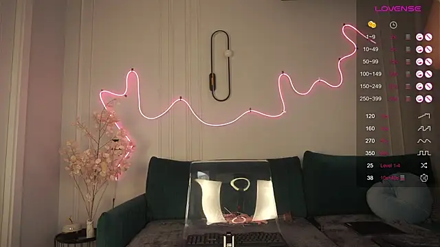 anna54784 online show from December 10, 2024, 9:44 am