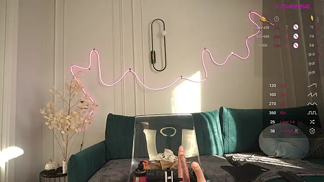 anna54784 online show from December 14, 2024, 9:51 am