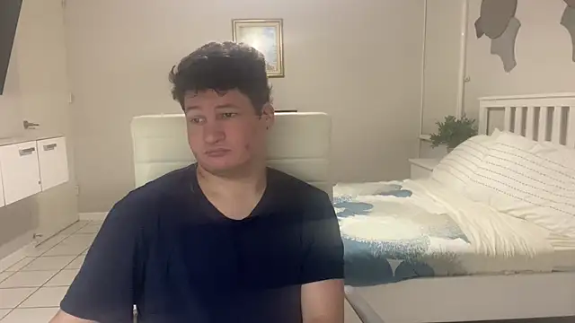 Lorenzo hernandez online show from February 12, 2025, 4:55 pm