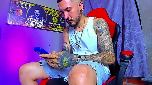 smoker445 online show from November 11, 2025, 5:18 am