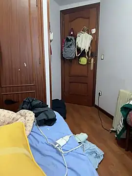 andreinitahg online show from March 19, 2025, 8:01 am