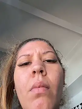 andreinitahg online show from October 1, 2025, 11:05 am