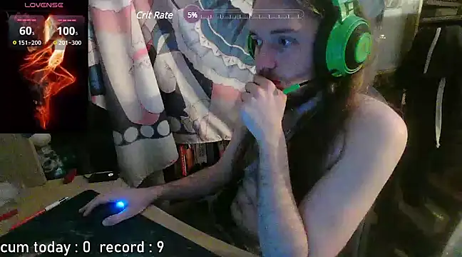 nicolasdumand21 online show from December 2, 2024, 7:49 pm