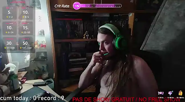 nicolasdumand21 online show from February 6, 2025, 9:49 pm