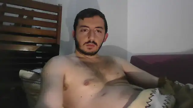 laynufff online show from December 4, 2024, 3:32 pm