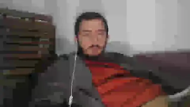 laynufff online show from December 19, 2024, 7:51 pm