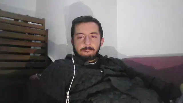 laynufff online show from December 23, 2024, 9:51 pm