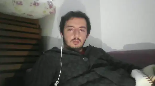 laynufff online show from February 9, 2025, 12:39 am