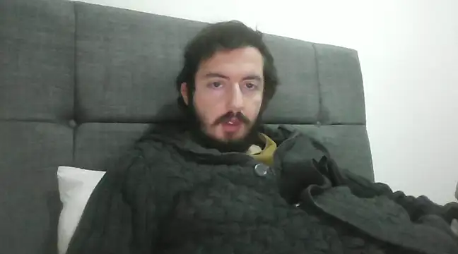 laynufff online show from March 22, 2025, 7:20 pm