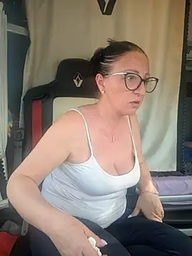 Snapshot of cuplubijoanna chatting on February 16, 2025, 3:27 pm cuplubijoanna online show from February 16, 2025, 3:27 pm