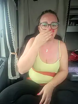 Snapshot of cuplubijoanna chatting on March 3, 2025, 9:55 am cuplubijoanna online show from March 3, 2025, 9:55 am