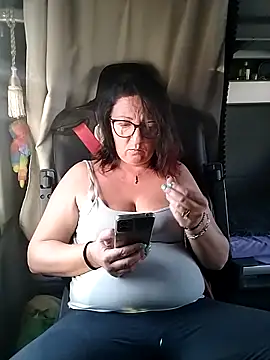 Snapshot of cuplubijoanna chatting on October 24, 2025, 4:36 pm cuplubijoanna online show from October 24, 2025, 4:36 pm