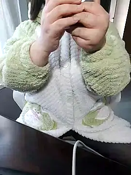 Snapshot of palzkybi123 chatting on January 14, 2025, 6:24 am palzkybi123 online show from January 14, 2025, 6:24 am