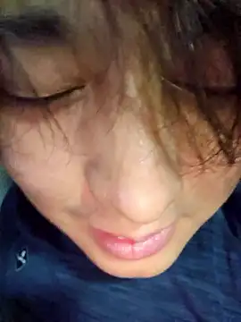 MANNZAAo06 online show from September 17, 2025, 4:41 pm