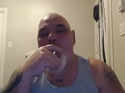 Newfiesausage1972 online show from January 23, 2025, 2:50 pm