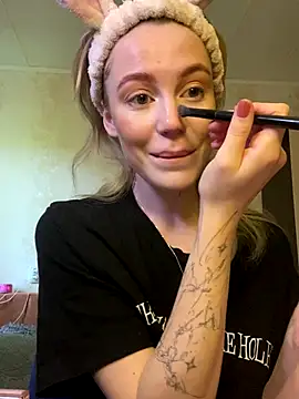 Snapshot of meanexx chatting on October 10, 2025, 6:12 am meanexx online show from October 10, 2025, 6:12 am