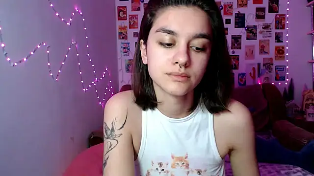 Snapshot of Celine_Dionn chatting on December 15, 2024, 4:04 pm Celine Dionn online show from December 15, 2024, 4:04 pm