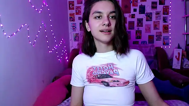 Snapshot of Celine_Dionn chatting on January 7, 2025, 4:27 pm Celine Dionn online show from January 7, 2025, 4:27 pm