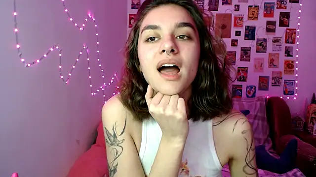 Snapshot of Celine_Dionn chatting on February 2, 2025, 7:52 am Celine Dionn online show from February 2, 2025, 7:52 am