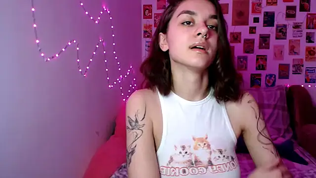 Snapshot of Celine_Dionn chatting on February 2, 2025, 10:57 am Celine Dionn online show from February 2, 2025, 10:57 am